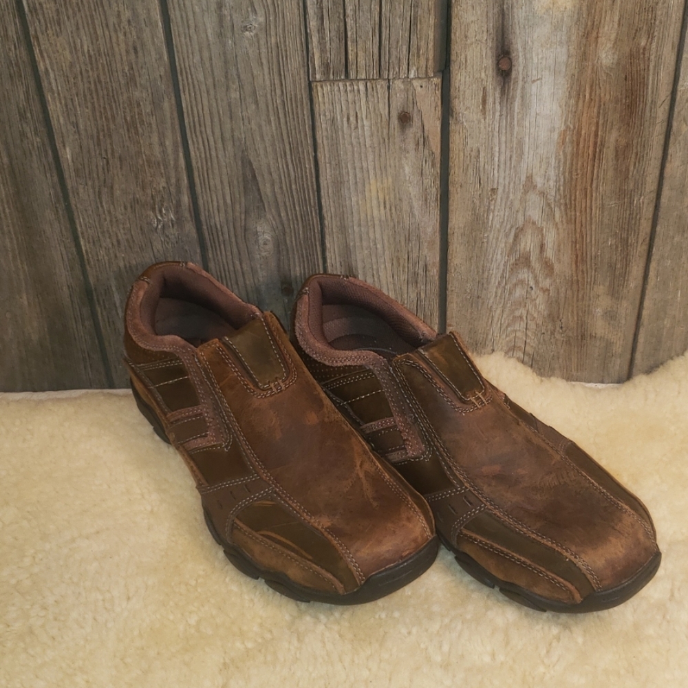 Skechers slip on mens  brown shoes size 9